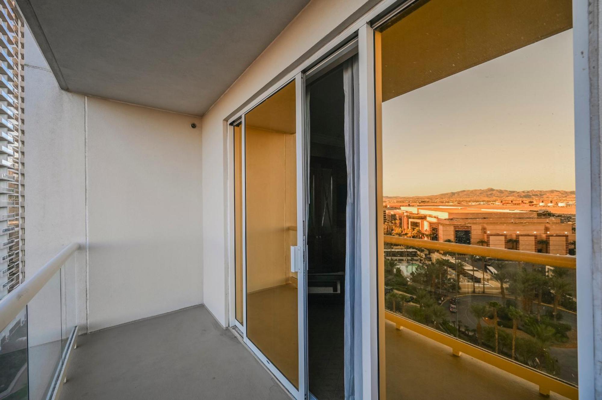Stripviewsuites At Signature Las Vegas Cameră foto